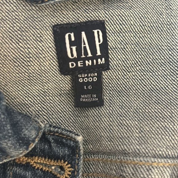GAP kids Jean jacket - Picture 2 of 2